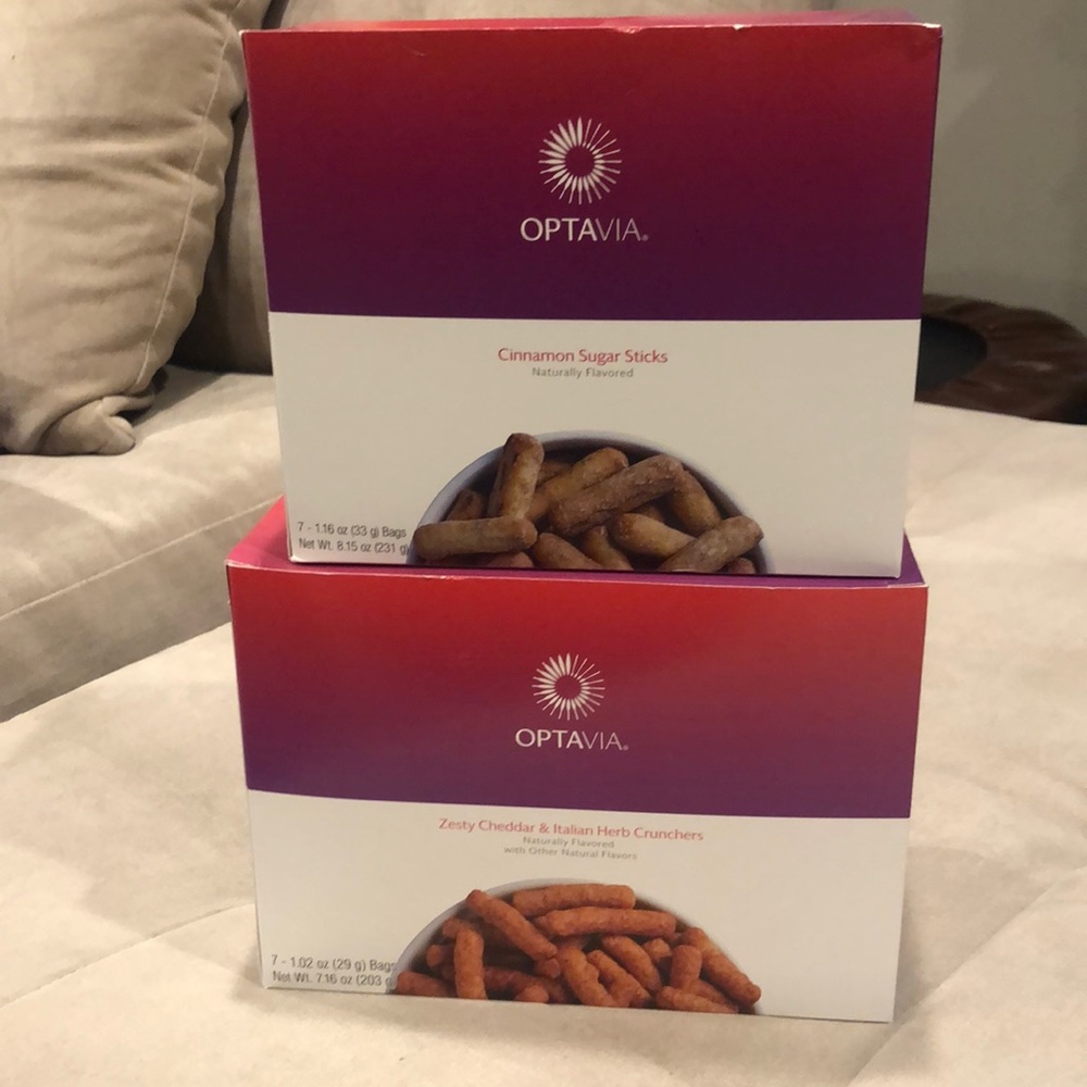 Optavia- 2 snack boxes - Cinnamon Sugar &  Zesty Cheddar & Italian herb cruncher